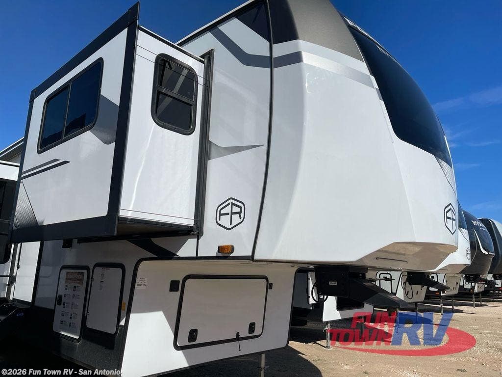2025 Sandpiper 3990FL by Forest River from Fun Town RV - San Antonio in Cibolo, Texas