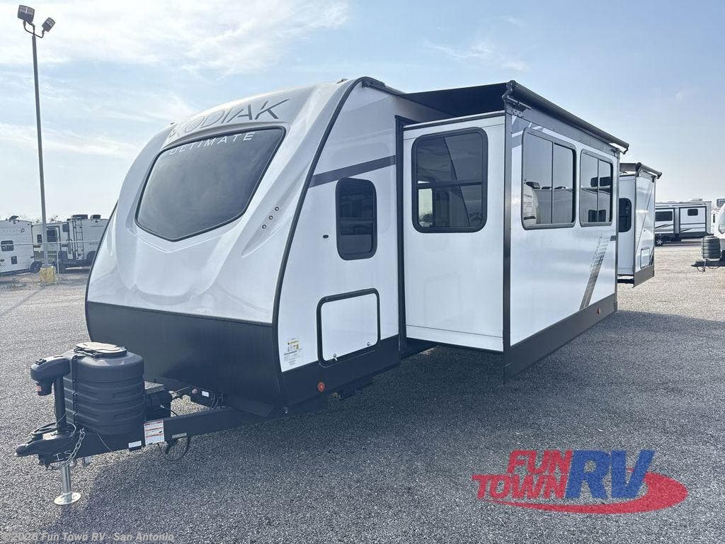 Used 2025 Dutchmen Kodiak Ultimate 3371FLSL available in Cibolo, Texas