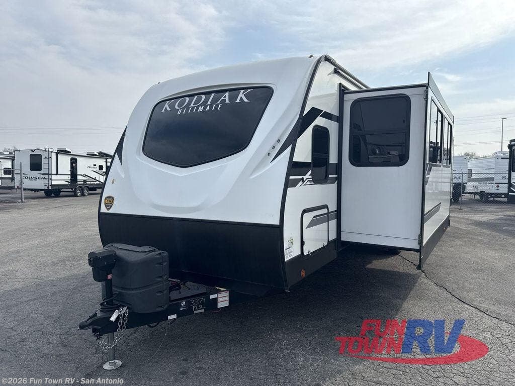 Used 2021 Dutchmen Kodiak Ultimate 3371FLSL available in Cibolo, Texas