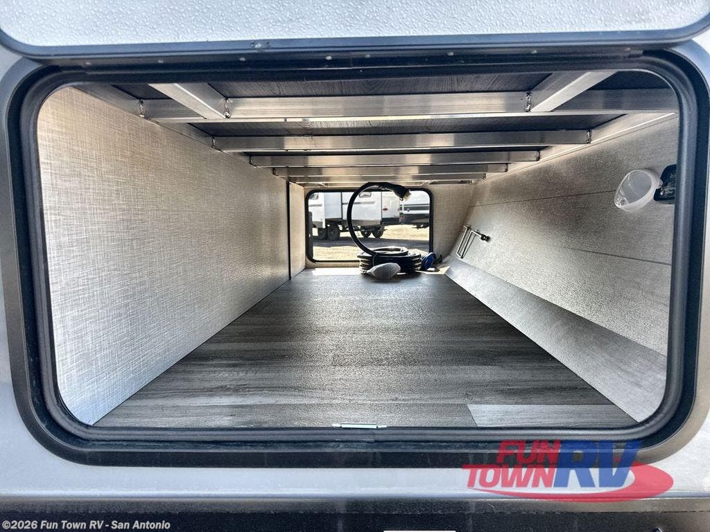 2026 Stratus SR261VRB by Venture RV from Fun Town RV - San Antonio in Cibolo, Texas