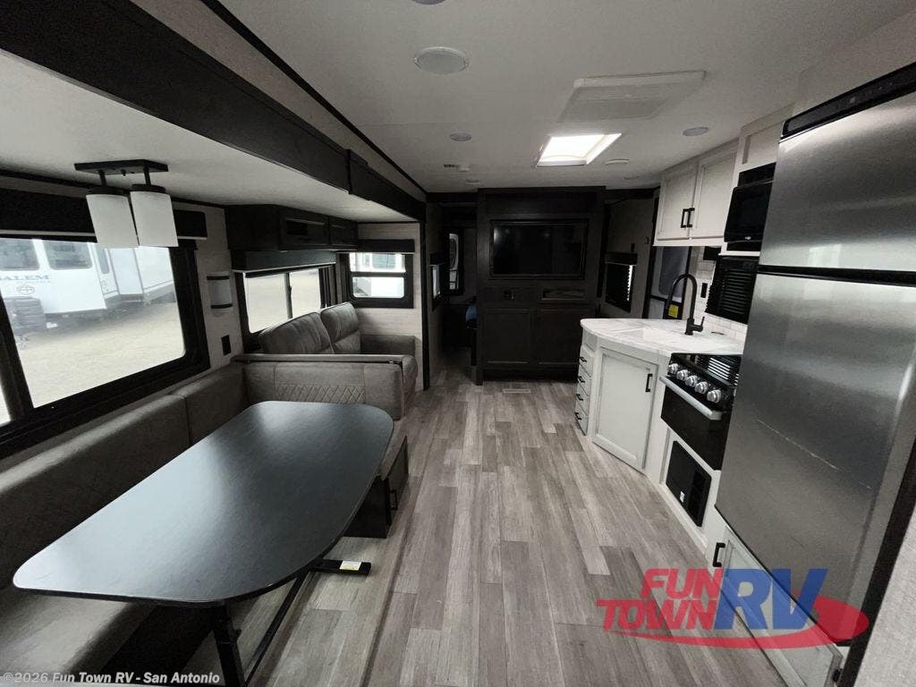 2022 Jay Flight 32BHDS by Jayco from Fun Town RV - San Antonio in Cibolo, Texas