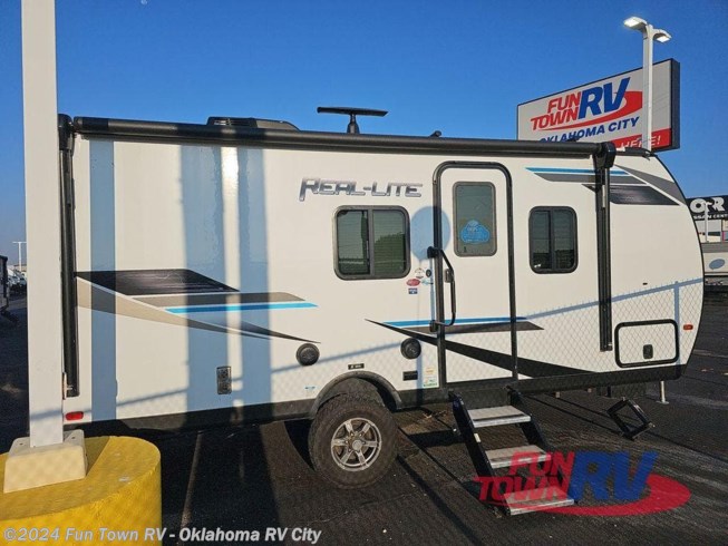 2022 Forest River Flagstaff 186RL - Used Travel Trailer For Sale by Fun Town RV - Oklahoma RV City in Oklahoma City, Oklahoma