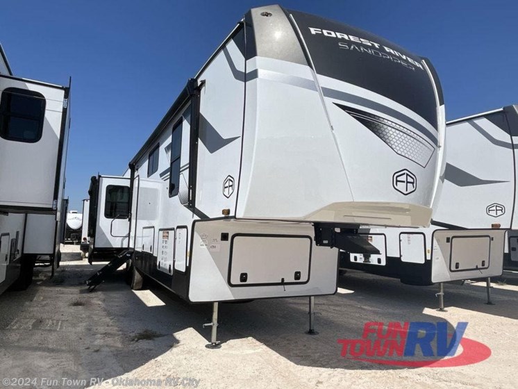 New 2025 Forest River Sandpiper 4003MB available in Oklahoma City, Oklahoma