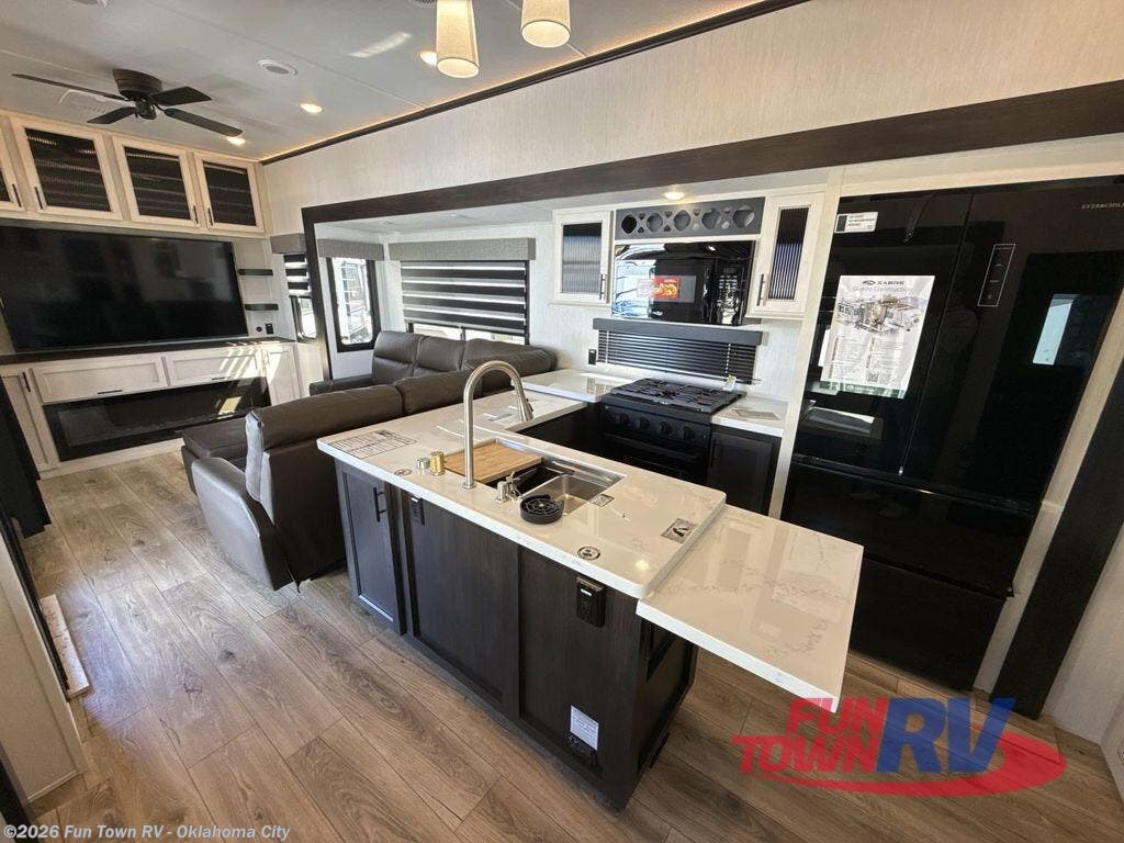 New 2025 Forest River Sabre 33RLP available in Oklahoma City, Oklahoma