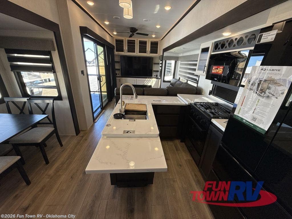 2025 Sabre 33RLP by Forest River from Fun Town RV - Oklahoma City in Oklahoma City, Oklahoma