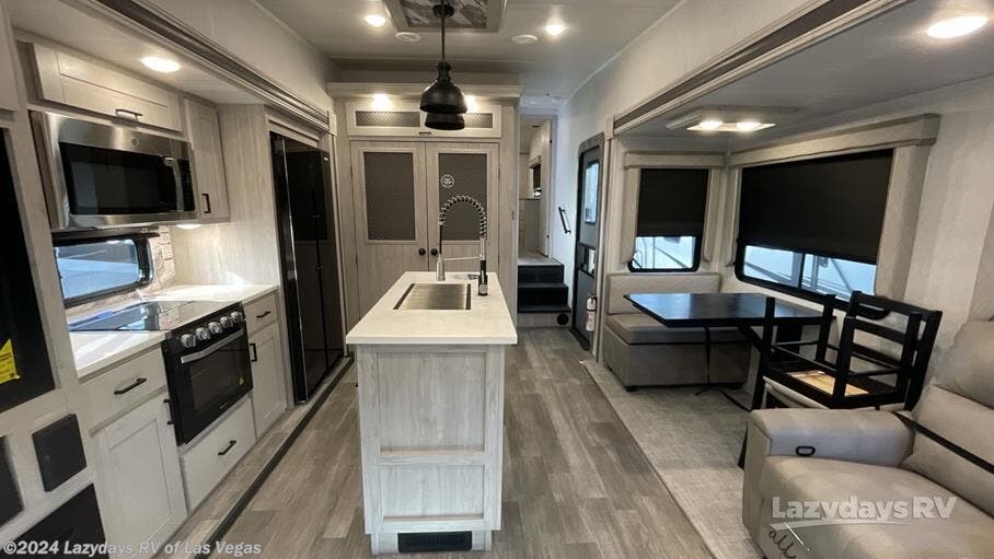 2024 East to West Blackthorn 3100RL RV for Sale in Las Vegas, NV 89121 ...