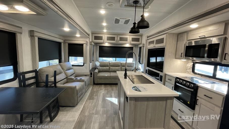 2024 East to West Blackthorn 3100RL RV for Sale in Las Vegas, NV 89121 ...