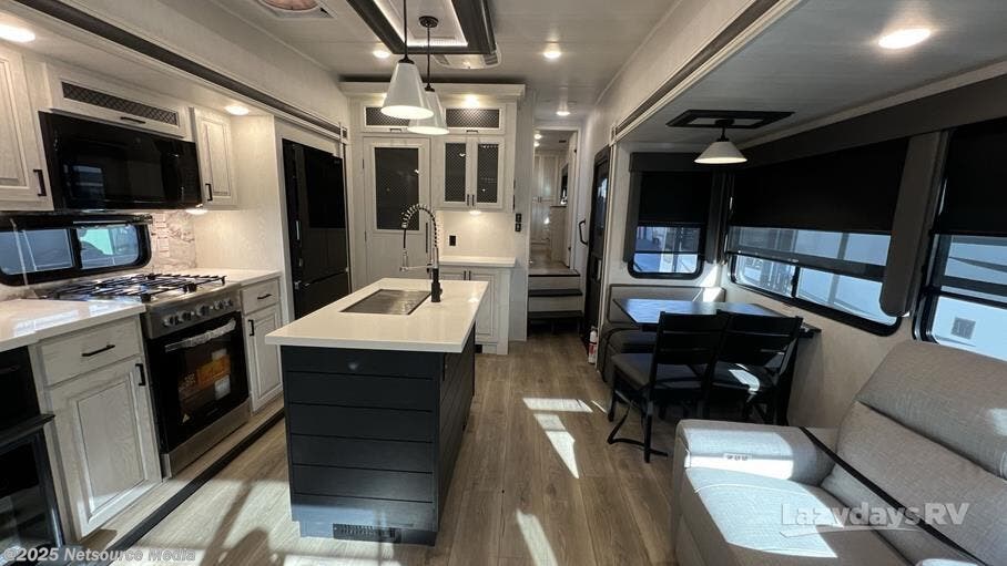 2024 East to West Ahara 325RL RV for Sale in Las Vegas, NV 89121