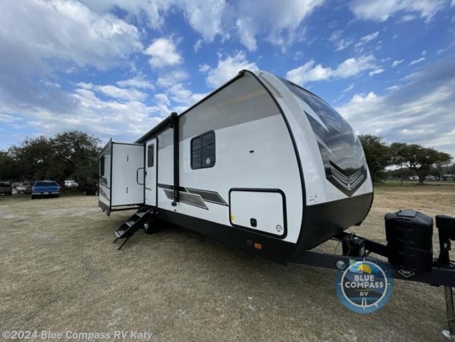 New 2022 Cruiser RV Radiance Ultra Lite 27RE available in Katy, Texas