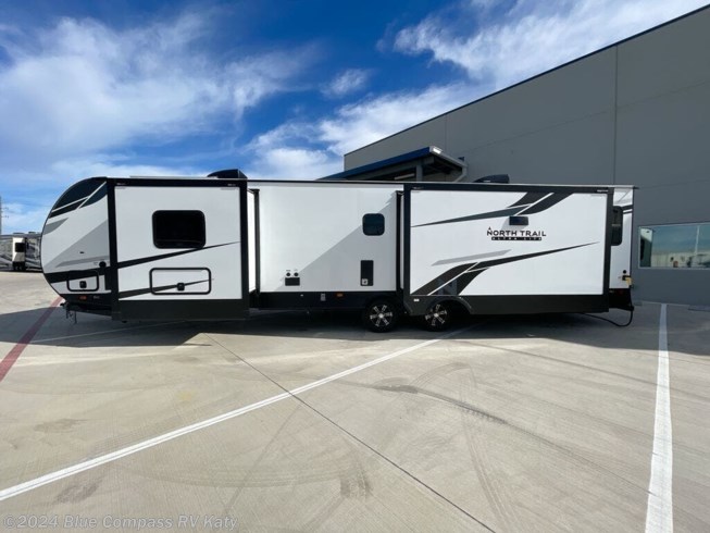 2024 North Trail 33RETS by Heartland from Blue Compass RV Katy in Katy, Texas