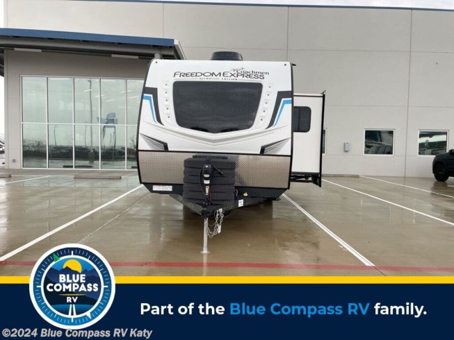 Used 2023 Coachmen Freedom Express 257BHS available in Katy, Texas