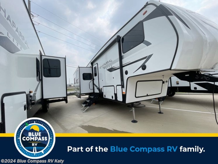 New 2024 Coachmen Chaparral Lite 30RLS available in Katy, Texas