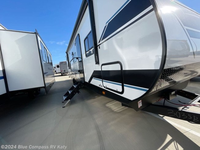 2024 Prowler 303SBH by Heartland from Blue Compass RV Katy in Katy, Texas