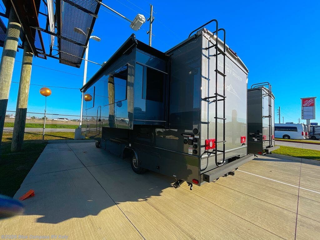 New 2025 East to West Entrada M-Class 24FM available in Katy, Texas