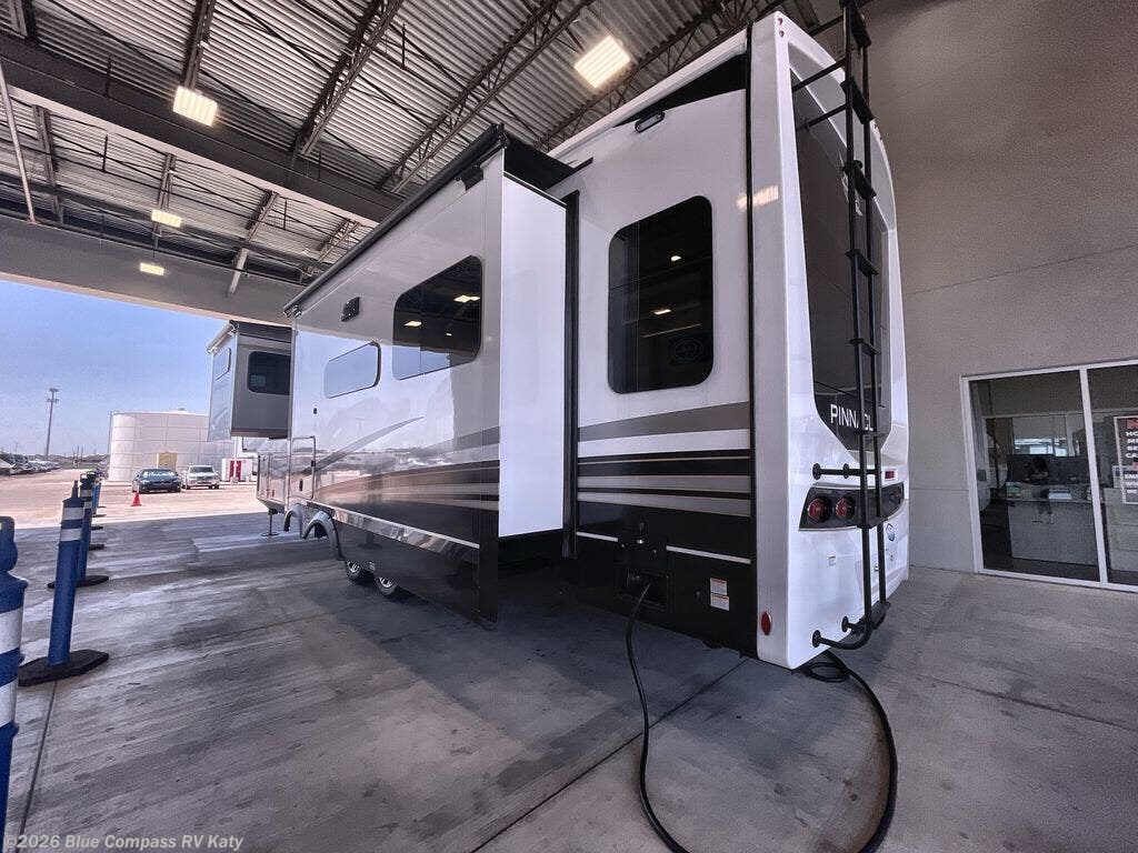 2025 Pinnacle 36FBTS by Jayco from Blue Compass RV Katy in Katy, Texas