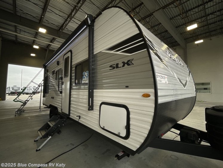 New 2025 Jayco Jay Flight SLX 210QB available in Katy, Texas