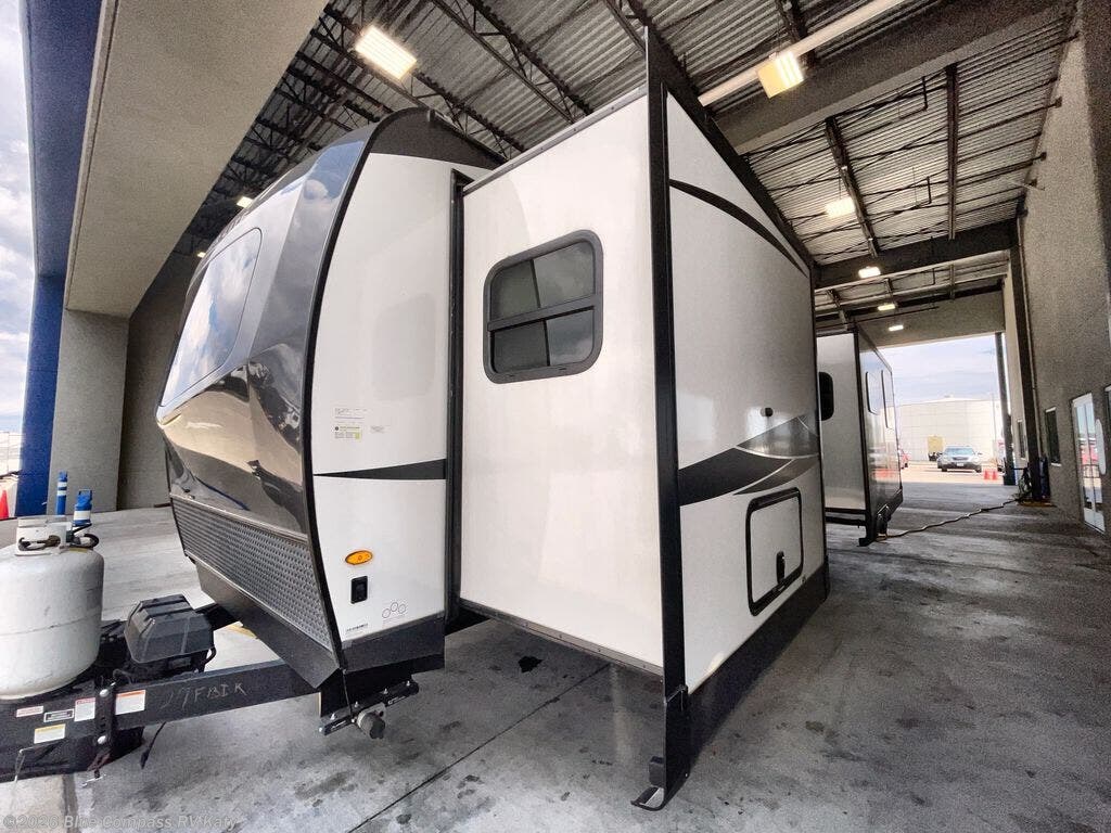 Used 2023 Forest River Flagstaff Super Lite 27FBlK available in Katy, Texas