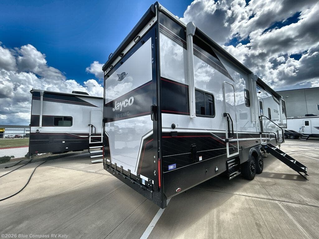 2026 Jayco Seismic 359 - New Fifth Wheel For Sale by Blue Compass RV Katy in Katy, Texas