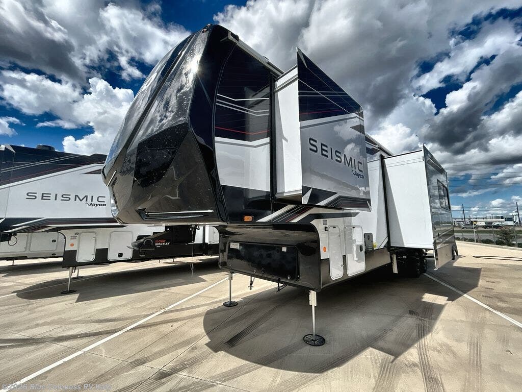 New 2026 Jayco Seismic 359 available in Katy, Texas