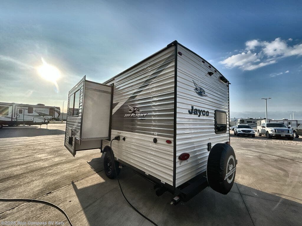 New 2026 Jayco Jay Flight SLX 197MB available in Katy, Texas