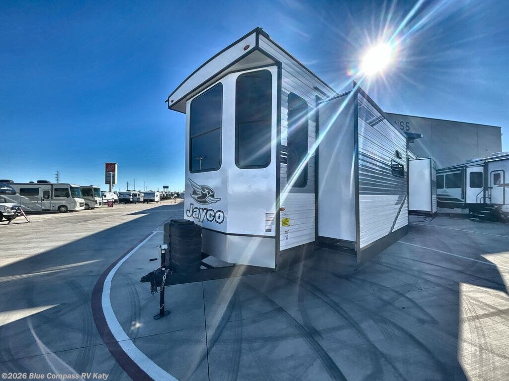 New 2026 Jayco Jay Flight Bungalow 401FLTS DS available in Katy, Texas