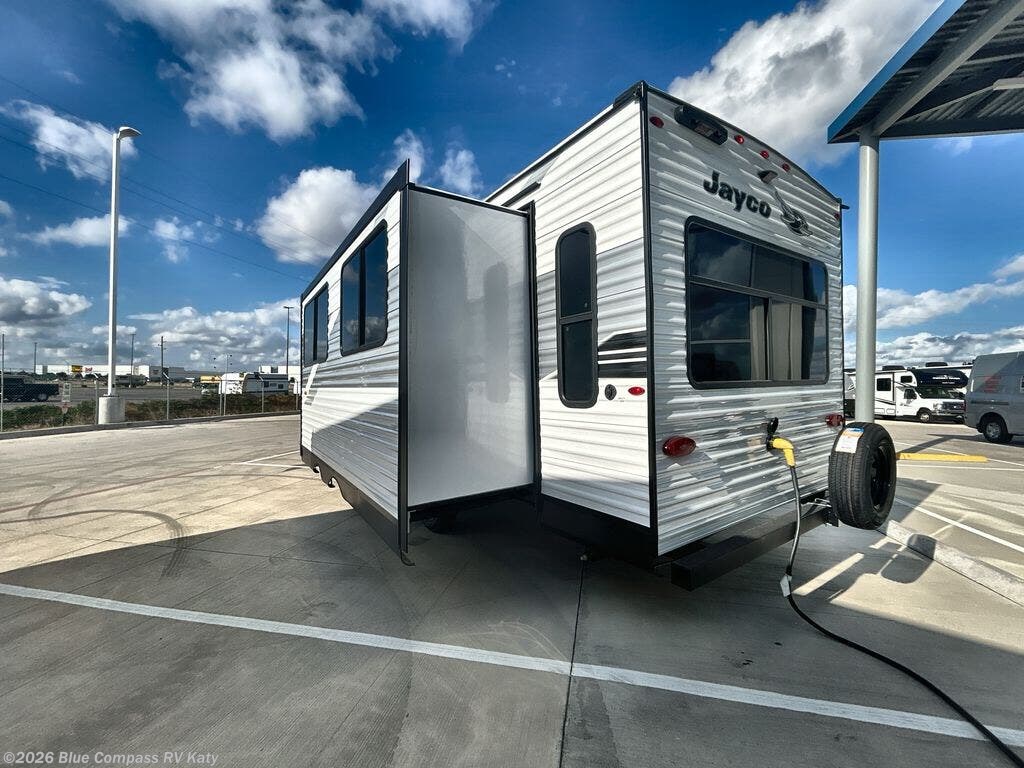New 2026 Jayco Jay Flight SLX 262RLS available in Katy, Texas