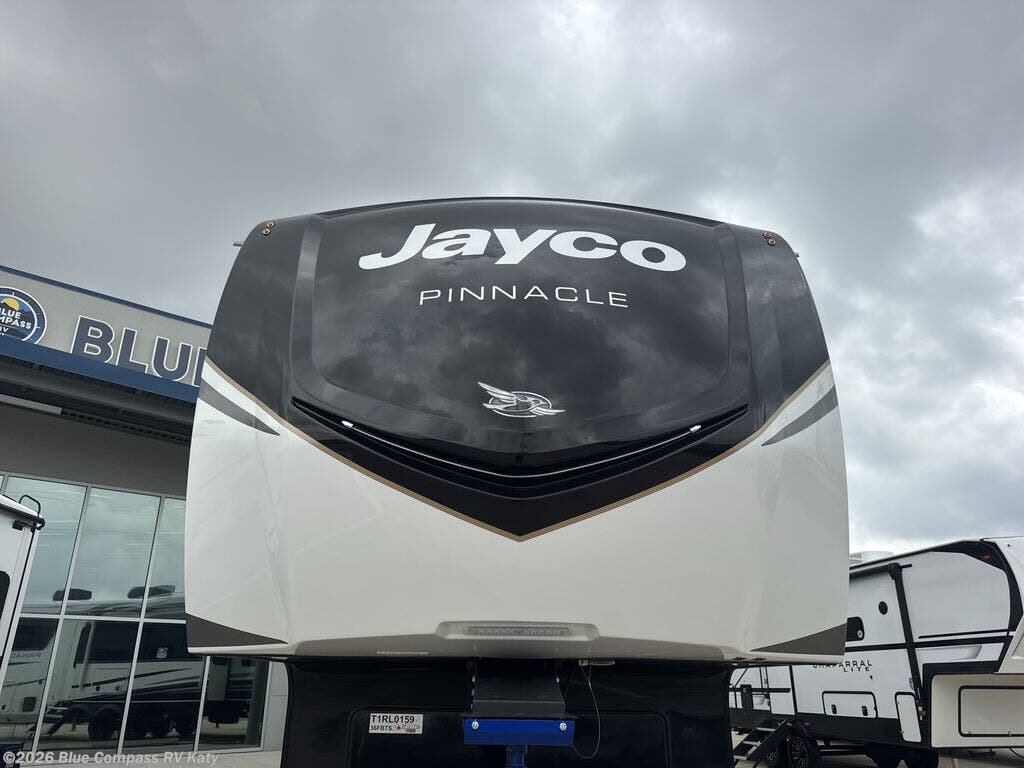 New 2026 Jayco Pinnacle 36FBTS available in Katy, Texas