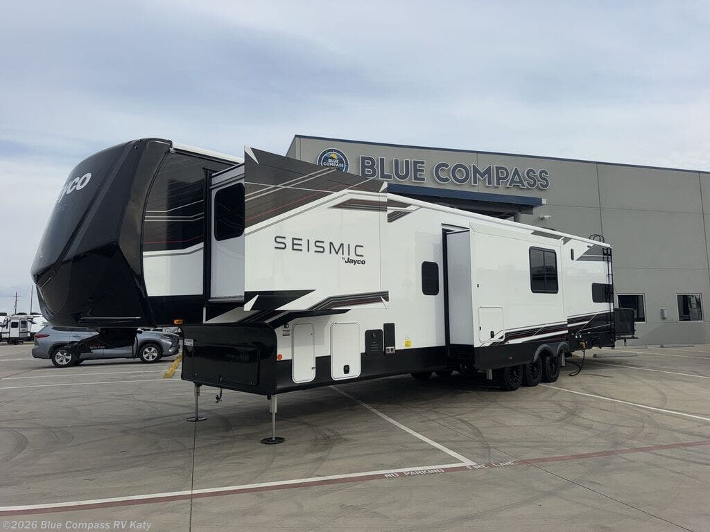2026 Seismic 395 by Jayco from Blue Compass RV Katy in Katy, Texas