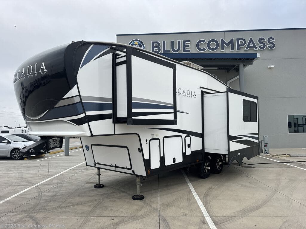 Used 2023 Keystone Arcadia 293SLRD available in Katy, Texas