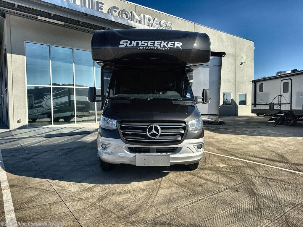 2023 Sunseeker 2400B by Forest River from Blue Compass RV Katy in Katy, Texas