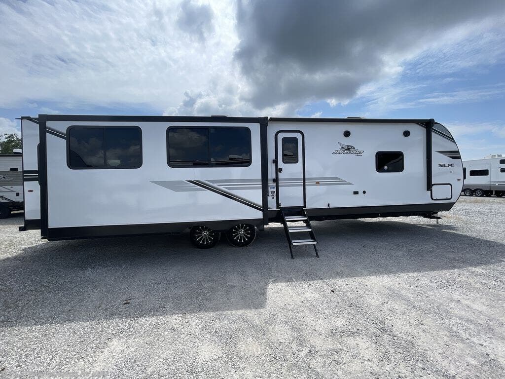 New 2026 Jayco Jay Flight SLX 334RTS available in Katy, Texas