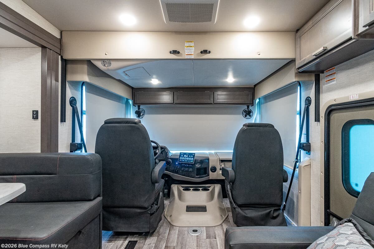2025 Outlaw 38MB by Thor Motor Coach from Blue Compass RV Katy in Katy, Texas