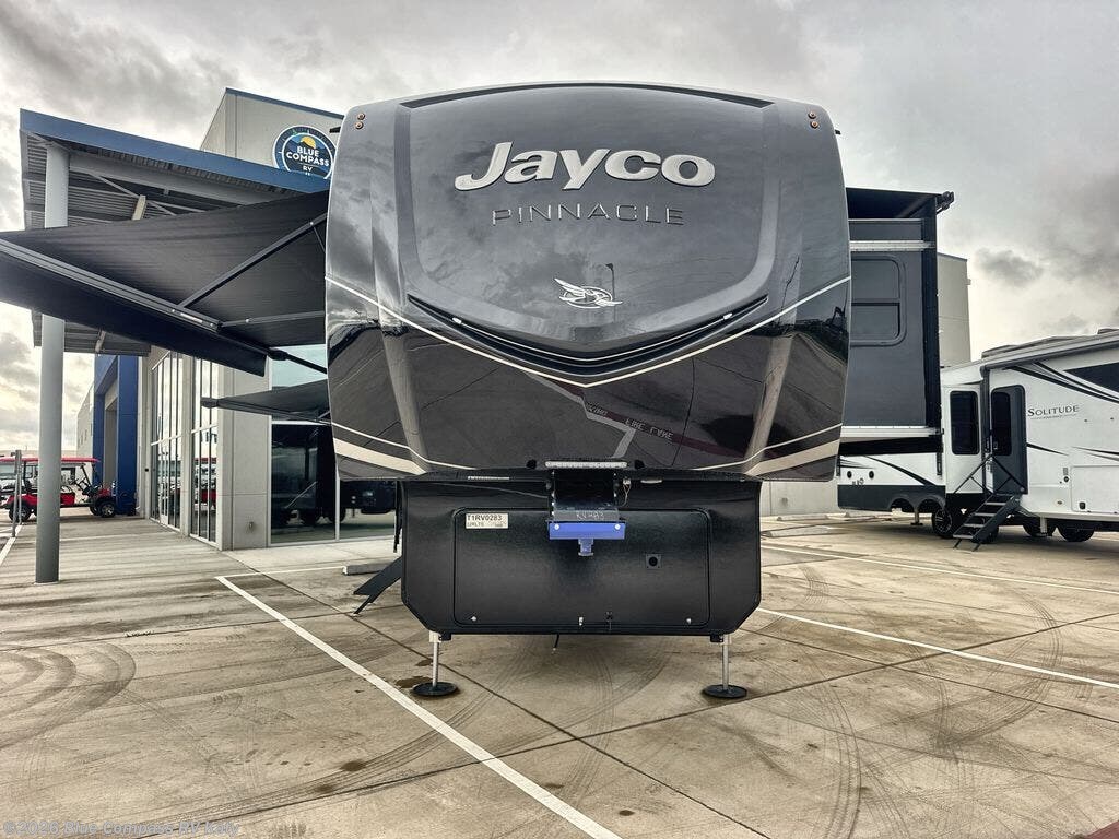 New 2026 Jayco Pinnacle 32RLTS available in Katy, Texas