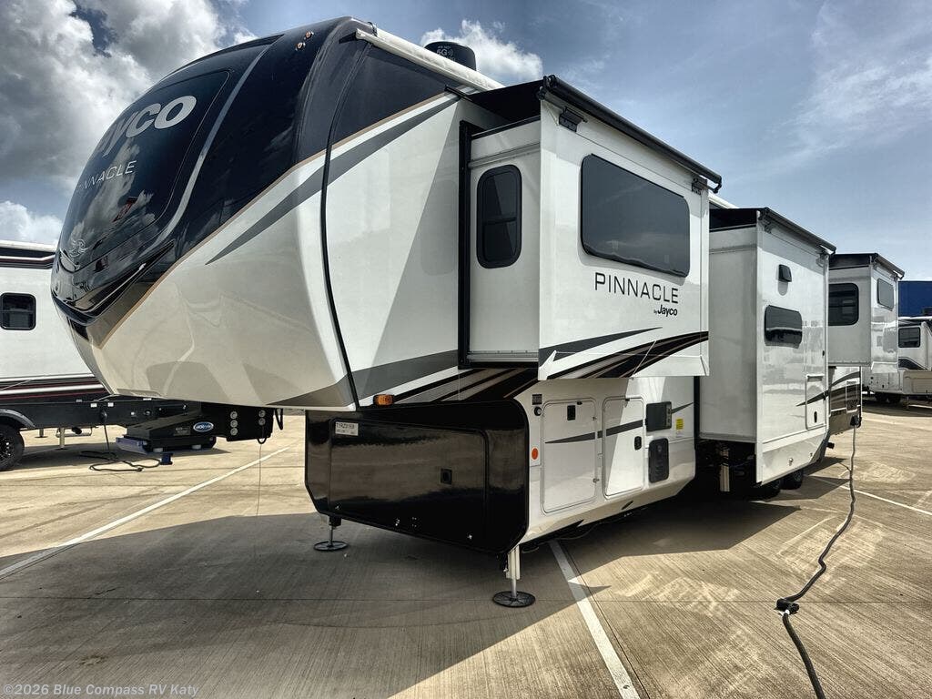 New 2026 Jayco Pinnacle 39FLOK available in Katy, Texas