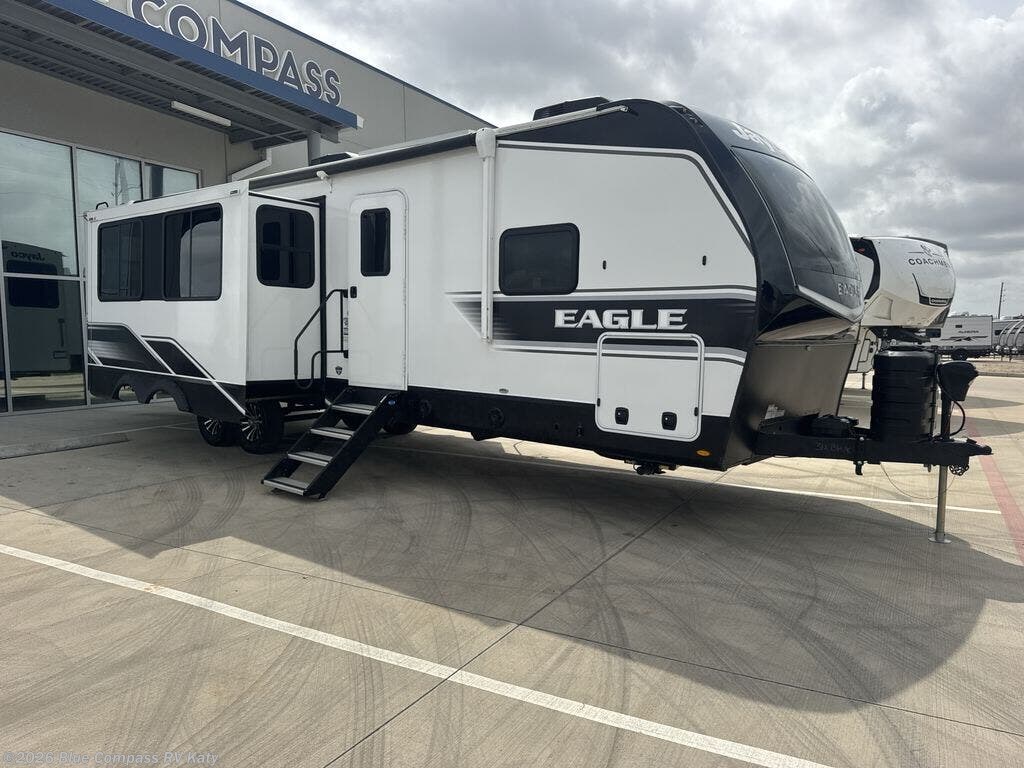 2025 Jayco Eagle 312BHOK - Used Travel Trailer For Sale by Blue Compass RV Katy in Katy, Texas
