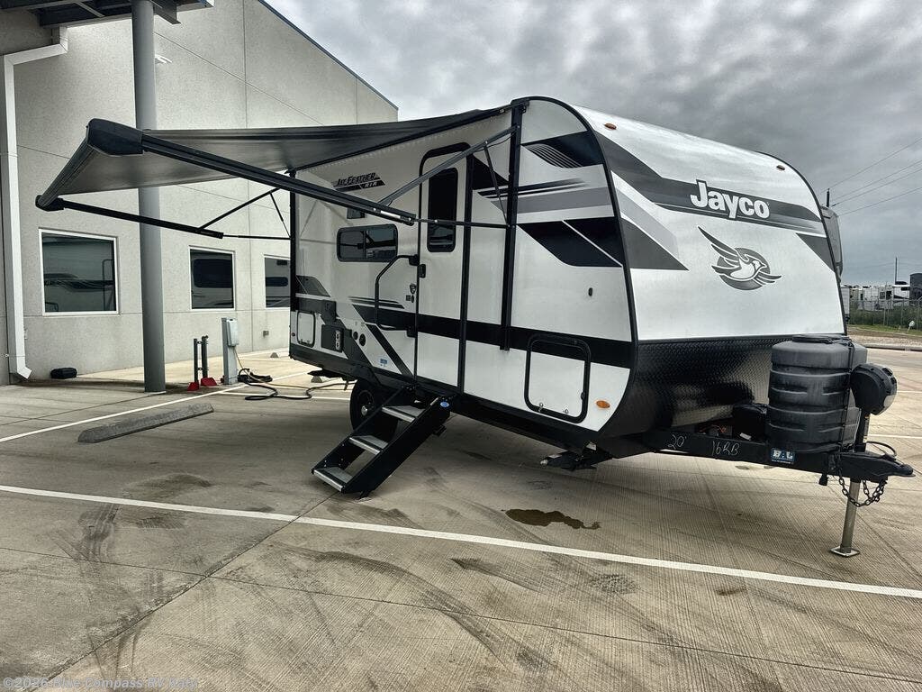 2026 Jayco Jay Feather 16RB - Used Travel Trailer For Sale by Blue Compass RV Katy in Katy, Texas