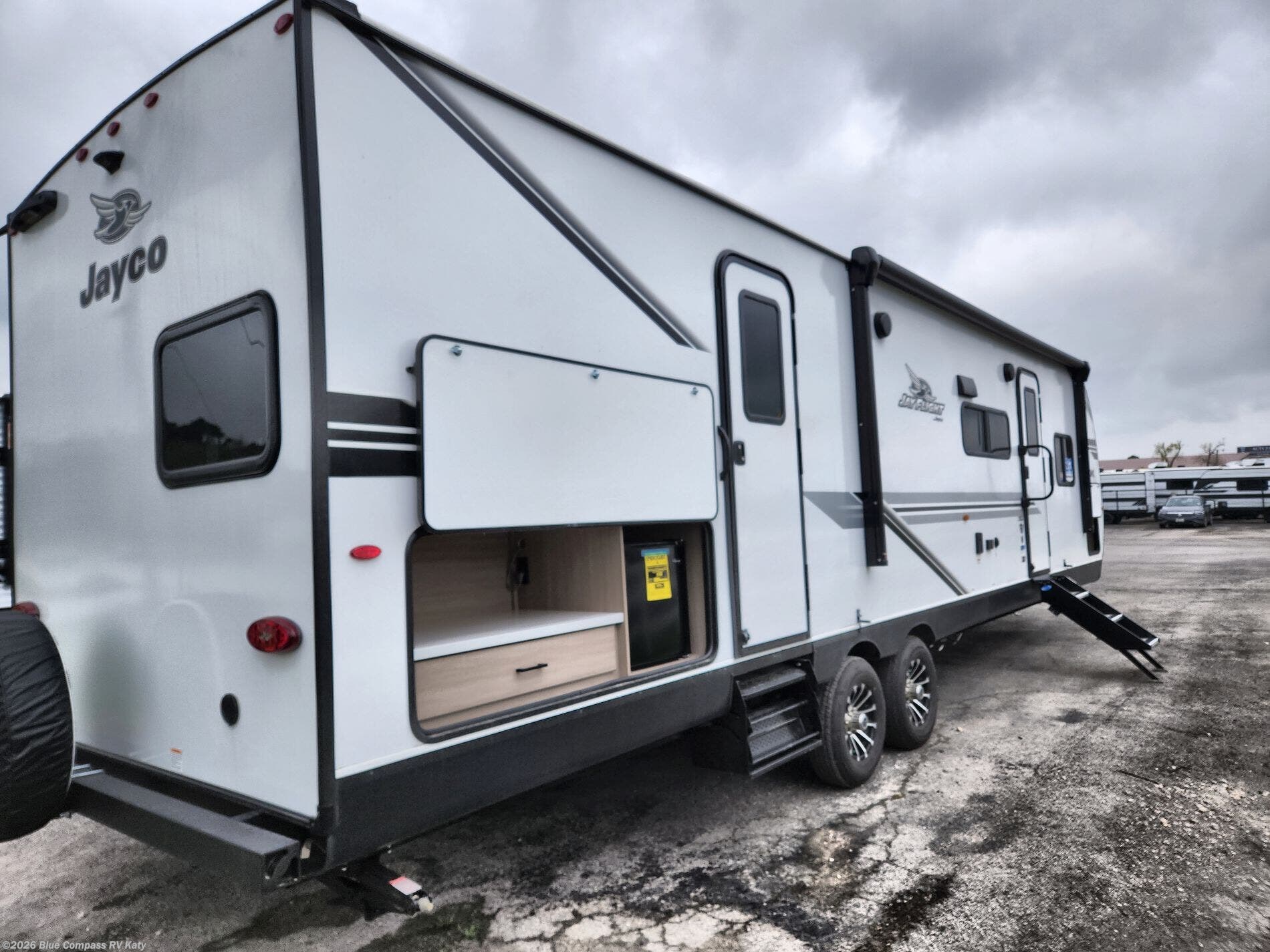 2026 Jay Flight SLX 321BDS by Jayco from Blue Compass RV Katy in Katy, Texas