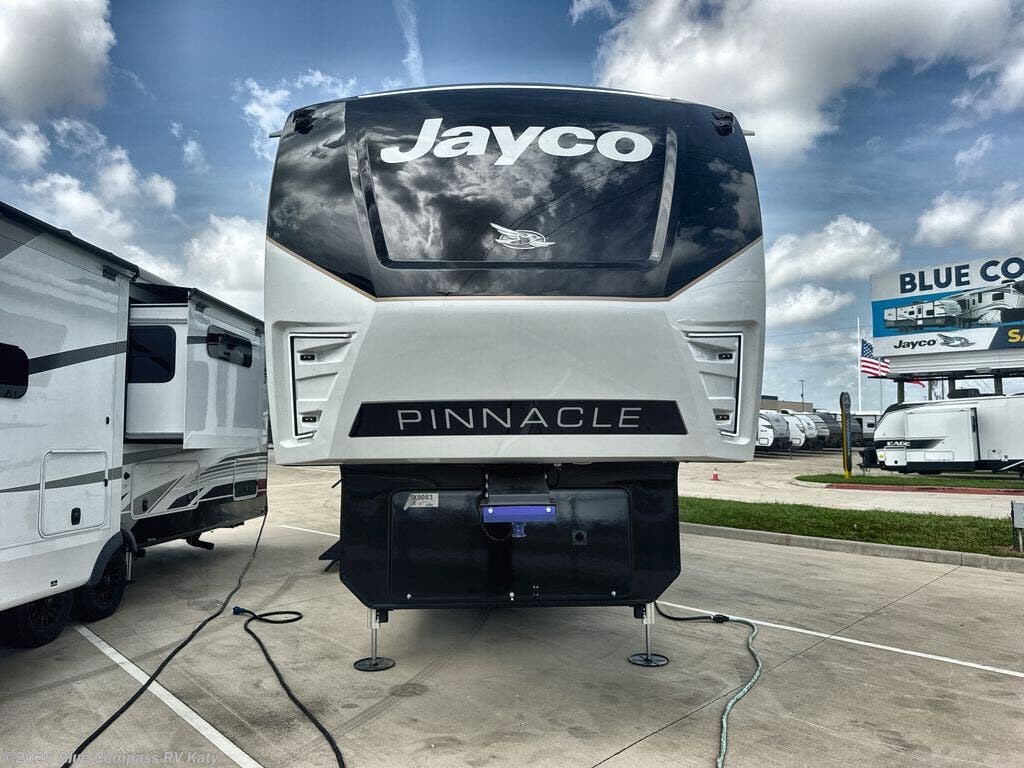 2025 Pinnacle 38FBRK by Jayco from Blue Compass RV Katy in Katy, Texas