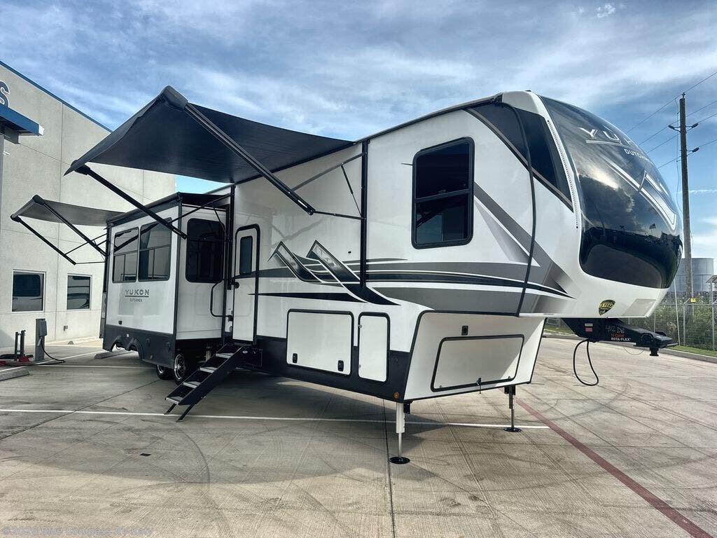 2024 Yukon 412DB by Dutchmen from Blue Compass RV Katy in Katy, Texas