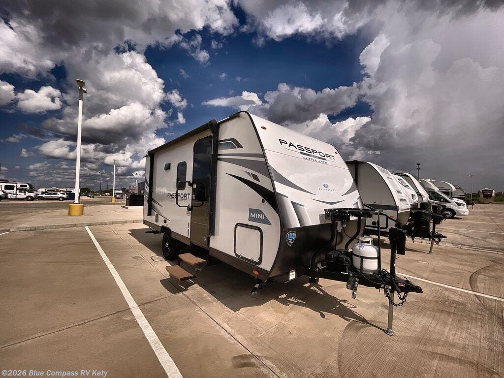 2024 Keystone Passport Ultra Lite 170BH - Used Travel Trailer For Sale by Blue Compass RV Katy in Katy, Texas