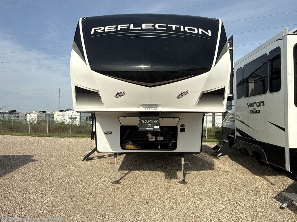 Used 2022 Grand Design Reflection 303RLS available in Katy, Texas