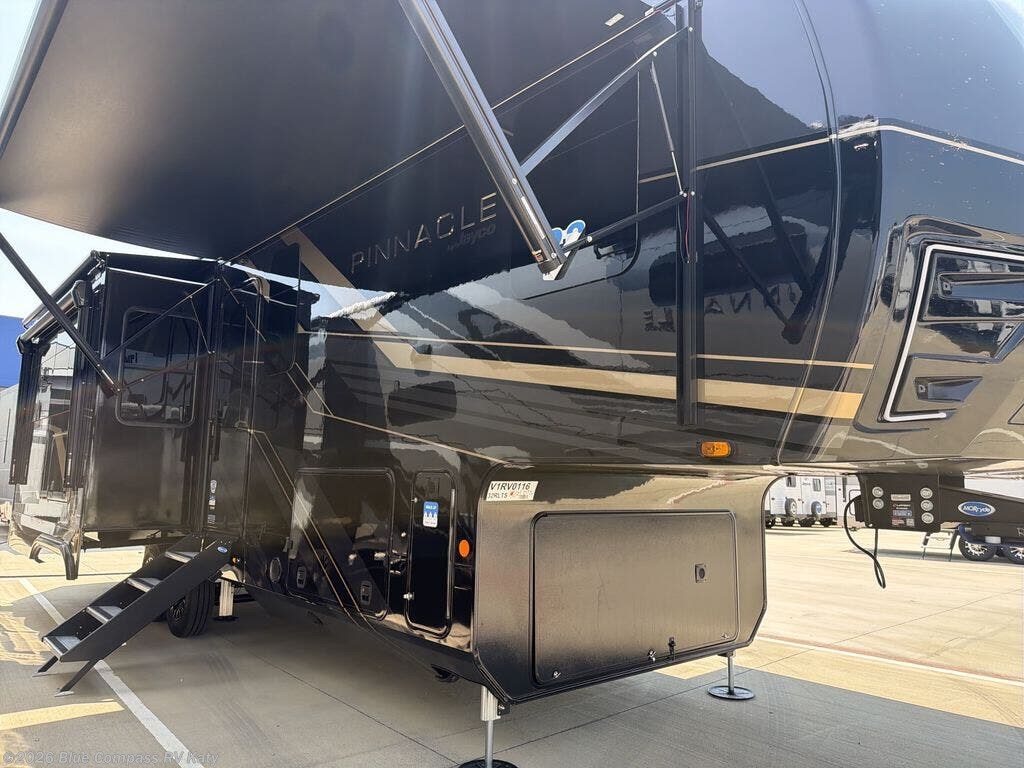 2027 Pinnacle 32RLTS by Jayco from Blue Compass RV Katy in Katy, Texas
