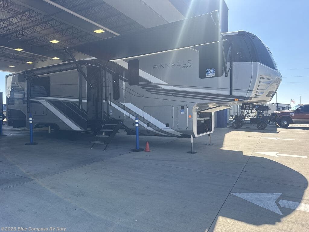2027 Pinnacle 39DSDB by Jayco from Blue Compass RV Katy in Katy, Texas