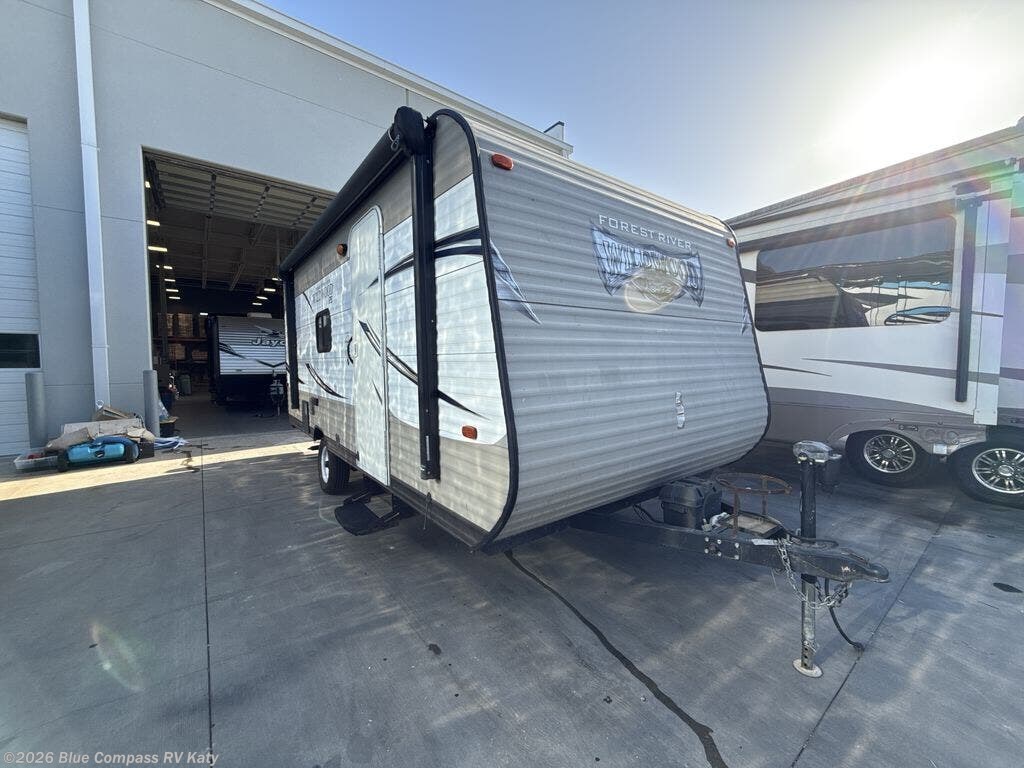 Used 2016 Forest River Wildwood X Lite FS 195BH available in Katy, Texas