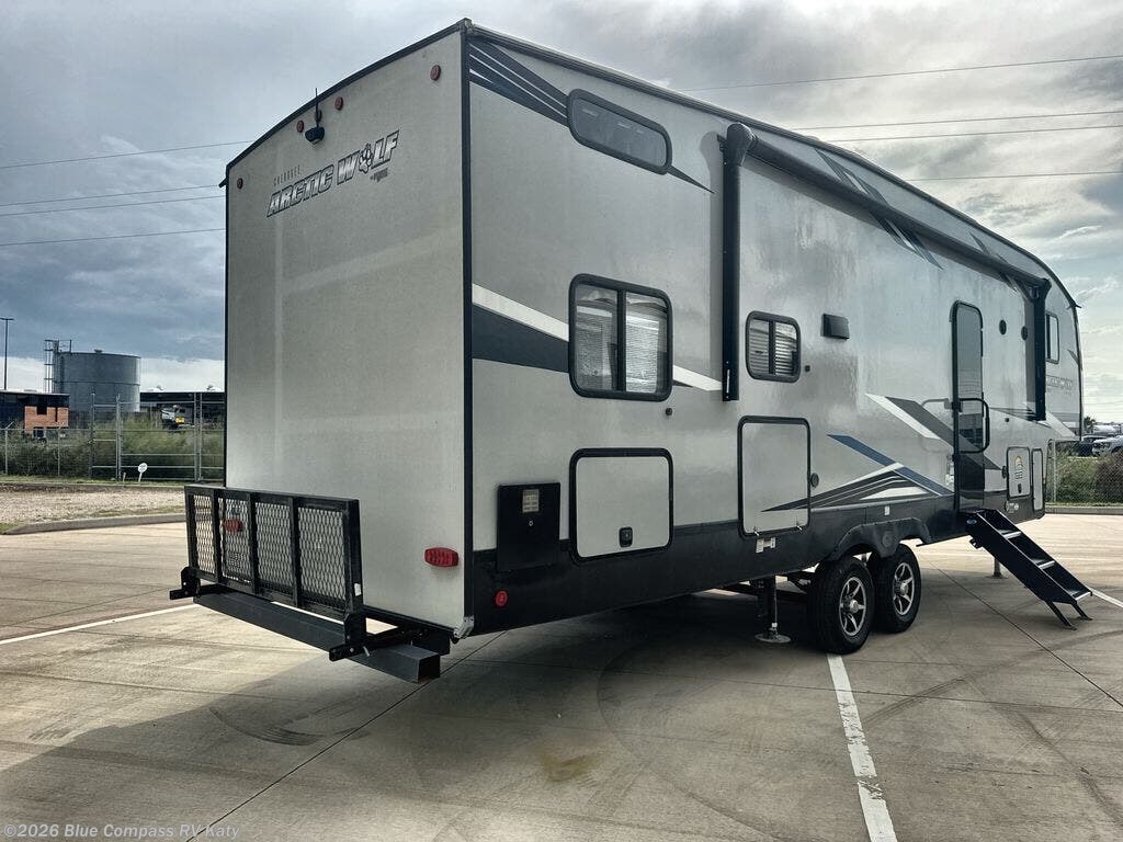 2022 Cherokee Arctic Wolf 287BH by Forest River from Blue Compass RV Katy in Katy, Texas