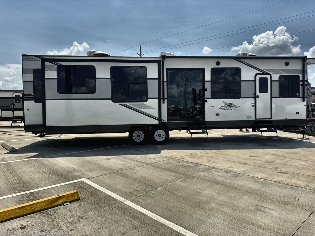 2025 Jayco Jay Flight Bungalow 40RLTS - Used Destination Trailer For Sale by Blue Compass RV Katy in Katy, Texas