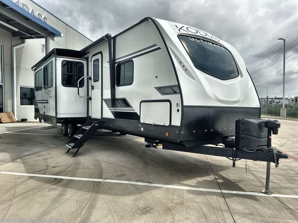 2023 Ultimate 3321 BHSL by Dutchmen from Blue Compass RV Katy in Katy, Texas