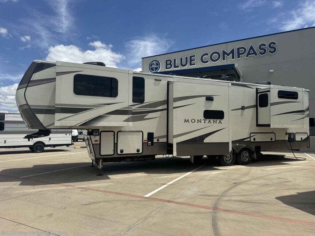 Used 2020 Keystone Montana High Country 3761FL available in Katy, Texas