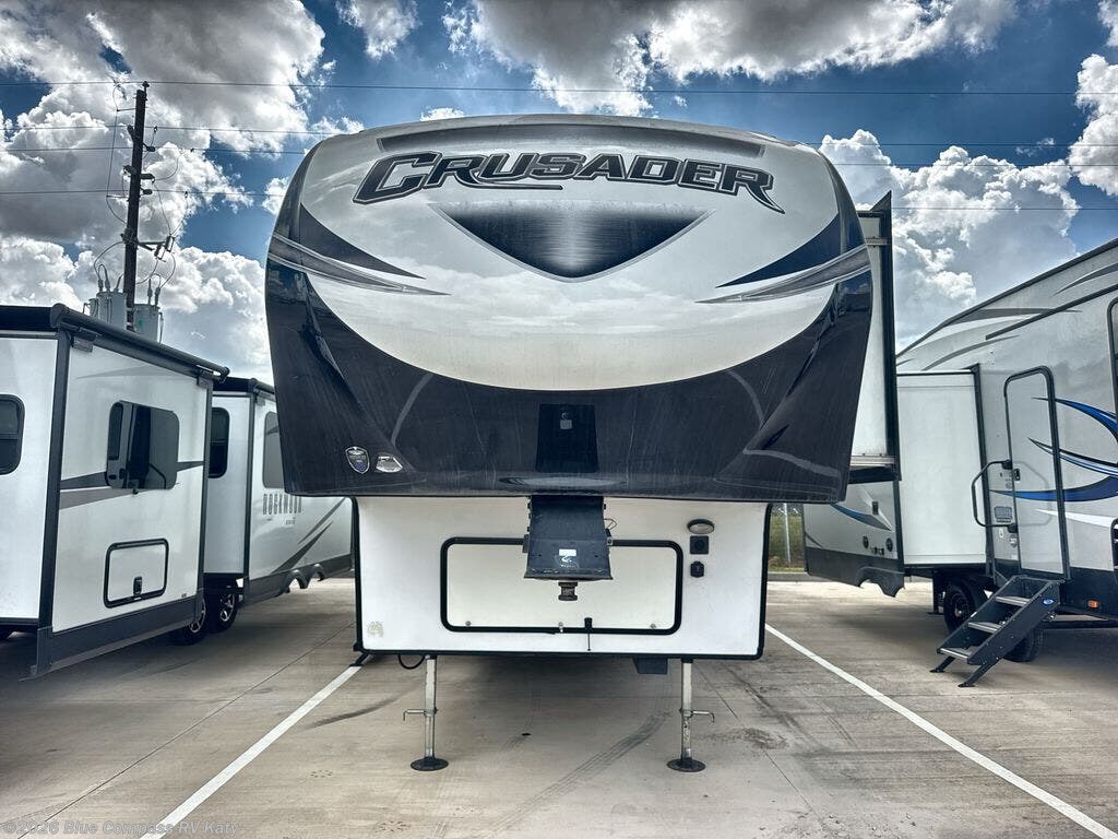 2018 Crusader 315RST by Forest River from Blue Compass RV Katy in Katy, Texas