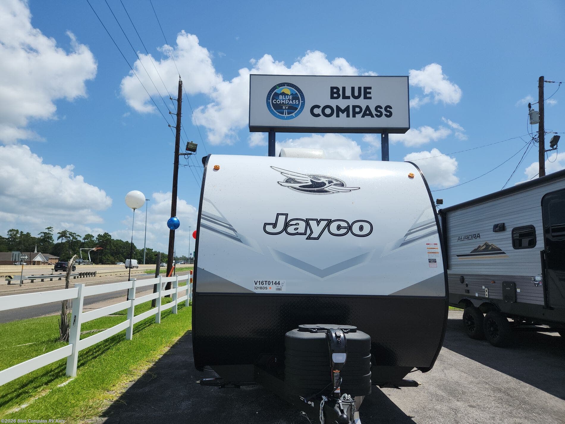 2027 Jayco Jay Flight 321BDS - New Travel Trailer For Sale by Blue Compass RV Katy in Katy, Texas